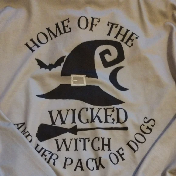 Women's Graphic Halloween Sweatshirt - Picture 6 of 6